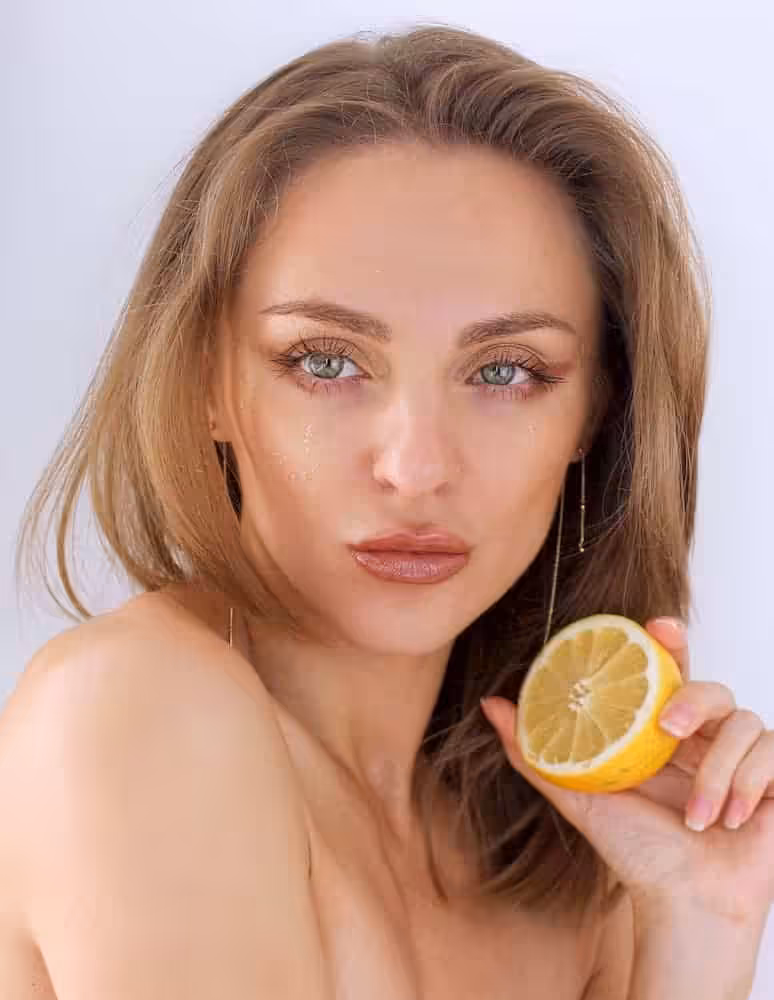 makeup for green eyes and blond hair