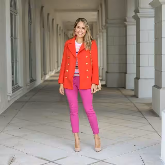 which colors go with pink