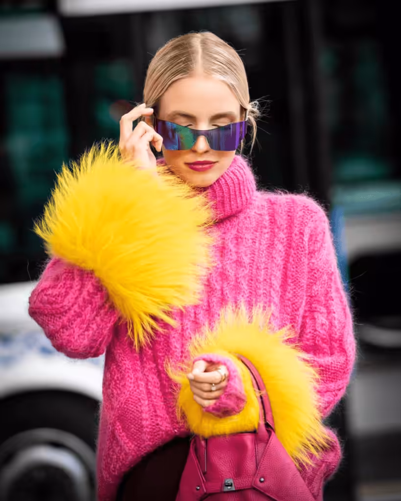 which colors go with pink