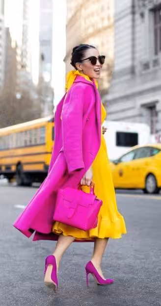 which colors go with pink