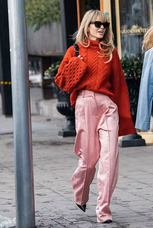which colors go with pink