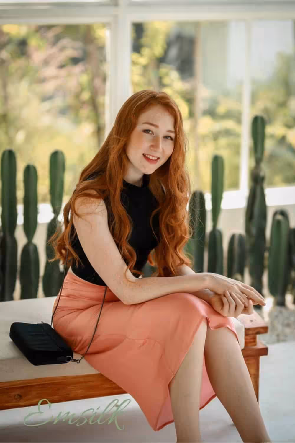 colors that go with peach