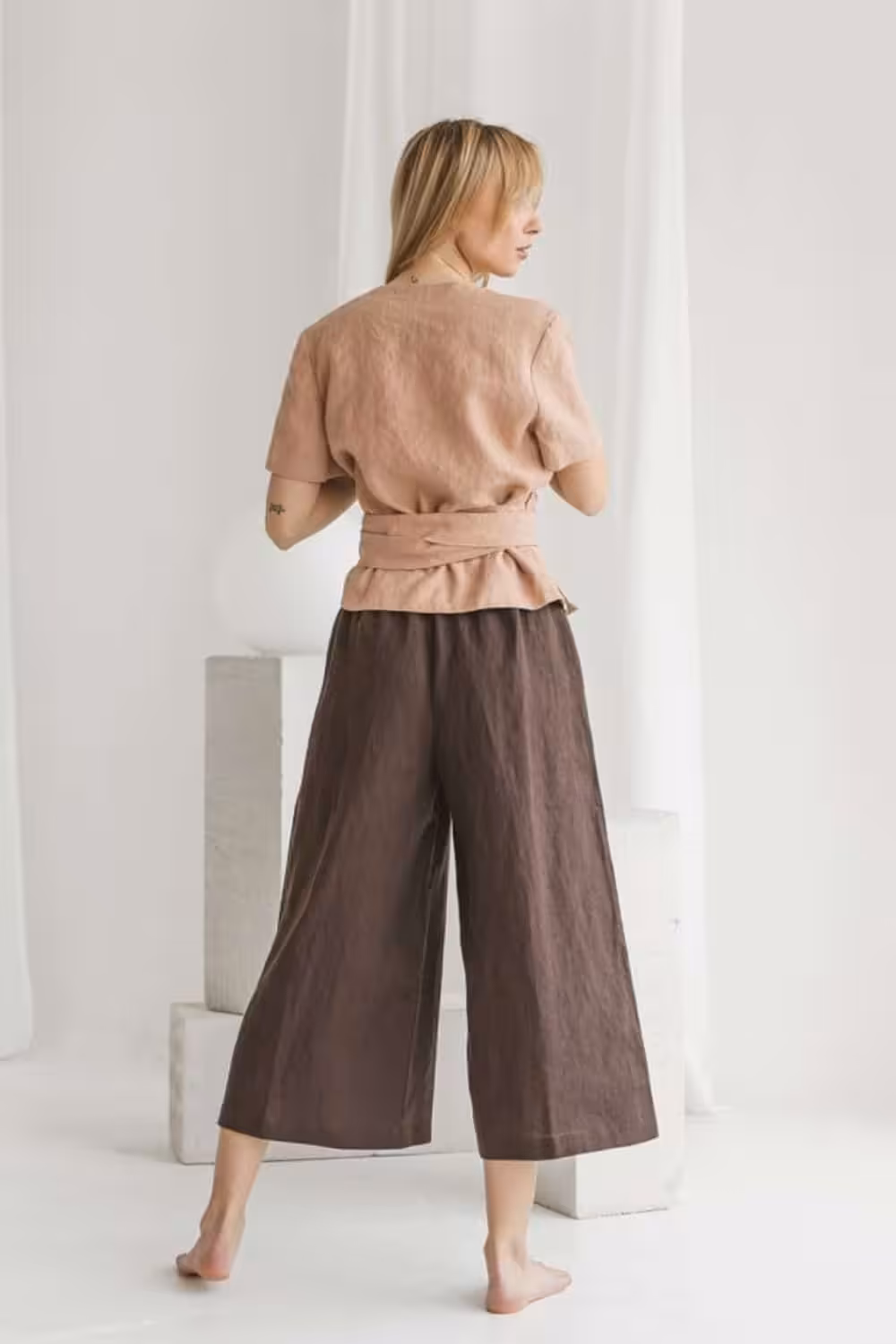 colors that go with peach