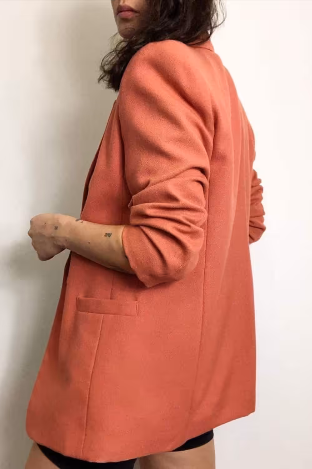 colors that go with peach