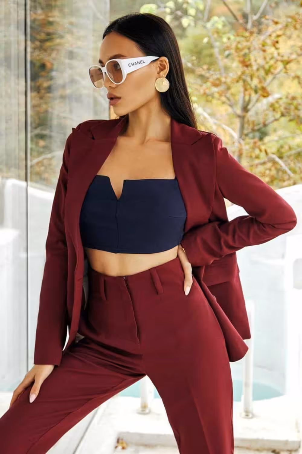 which colors go with burgundy