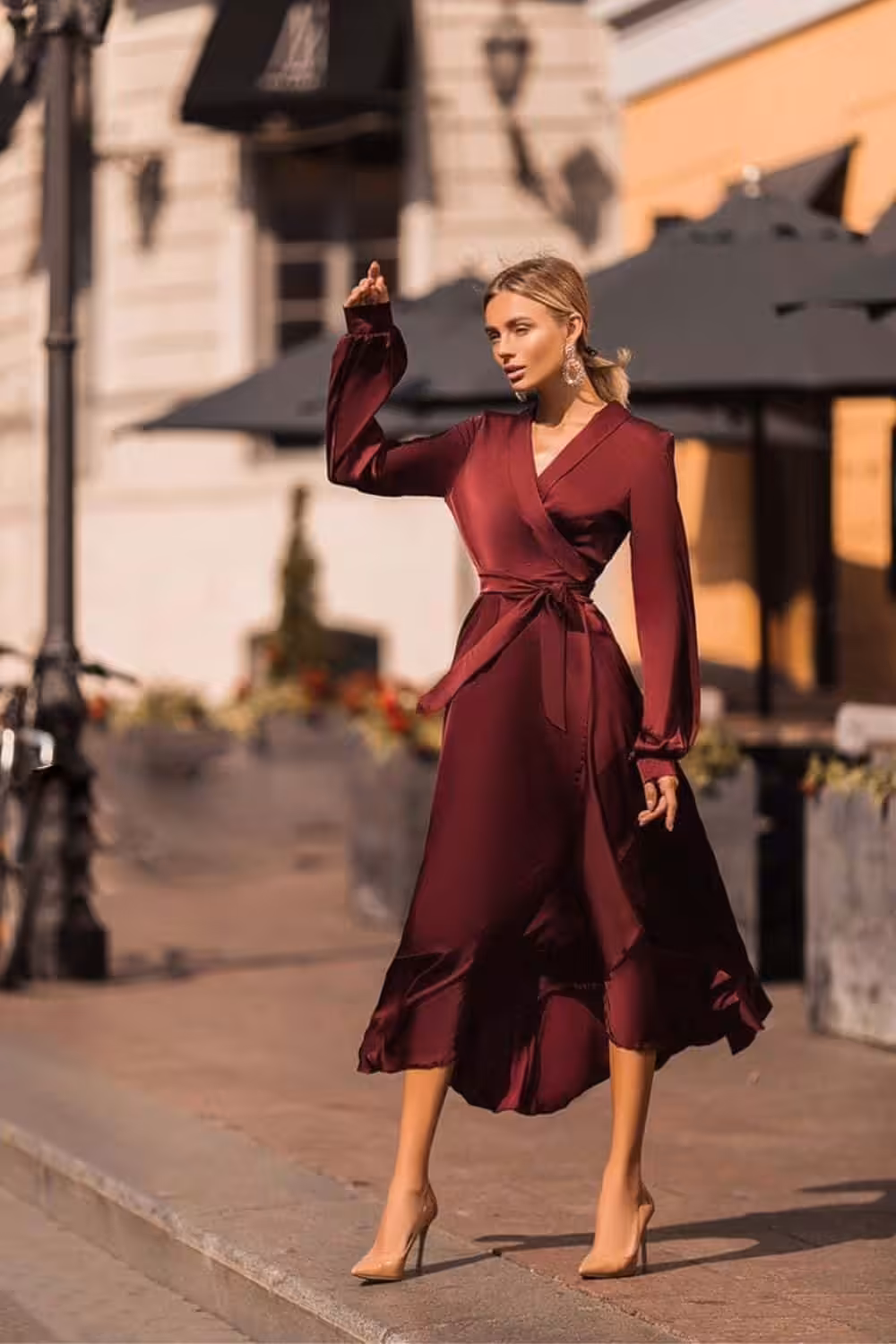 which colors go with burgundy