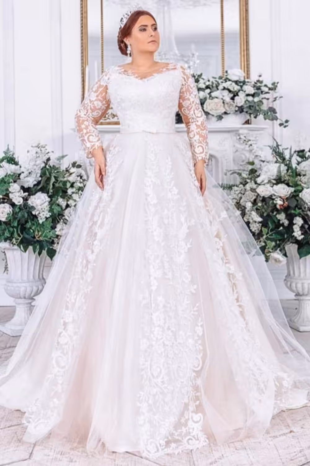 Flattering Wedding Dress For Plus Size