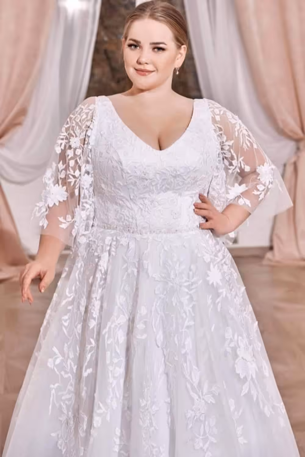 Flattering Wedding Dress For Plus Size