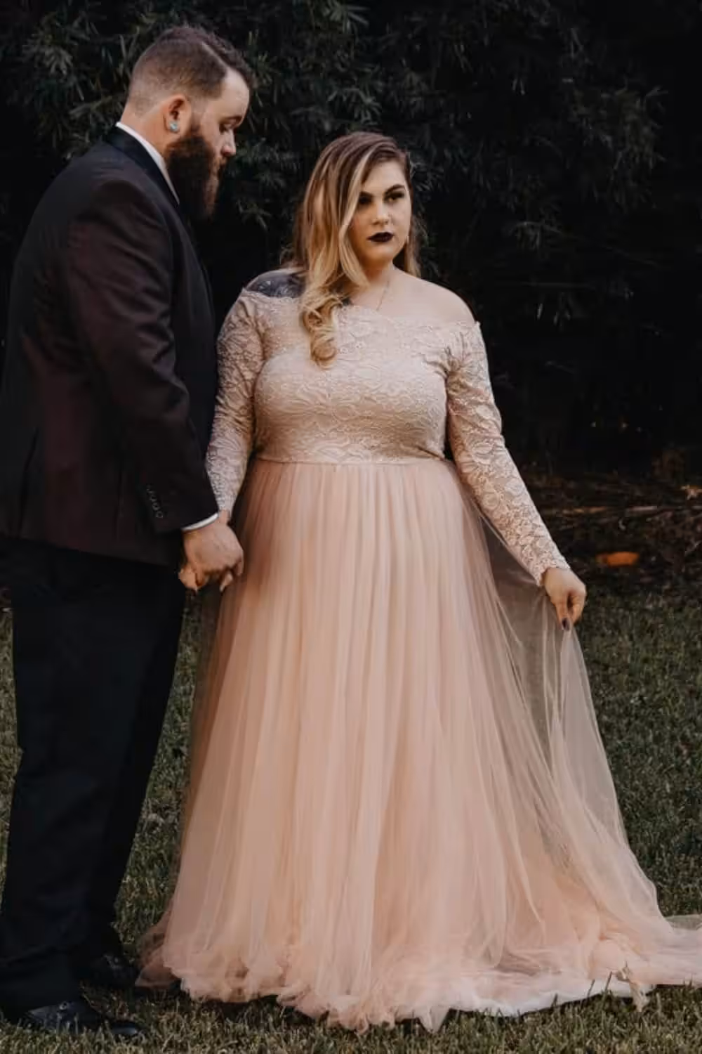Flattering Wedding Dress For Plus Size