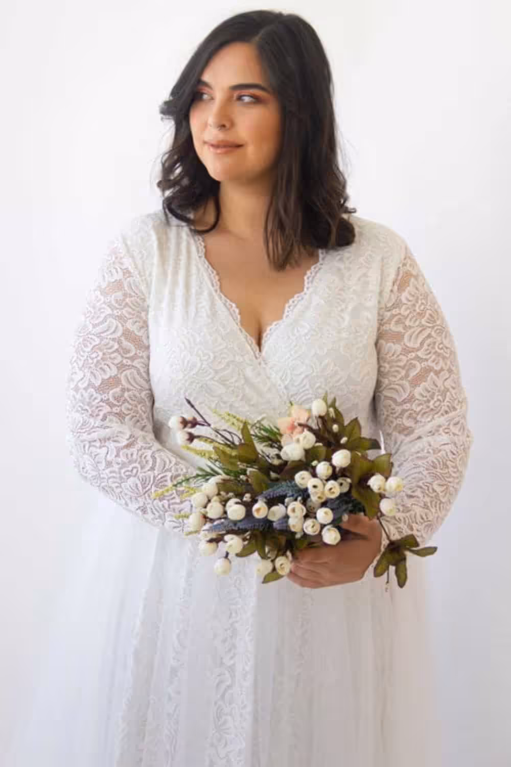 Flattering Wedding Dress For Plus Size