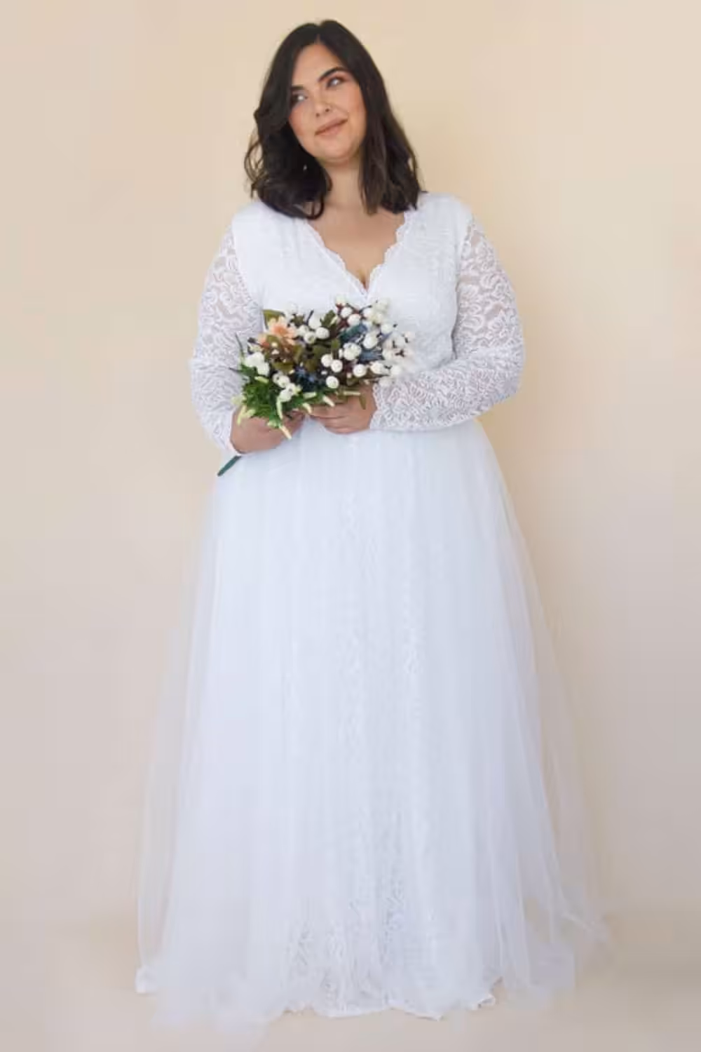 Flattering Wedding Dress For Plus Size