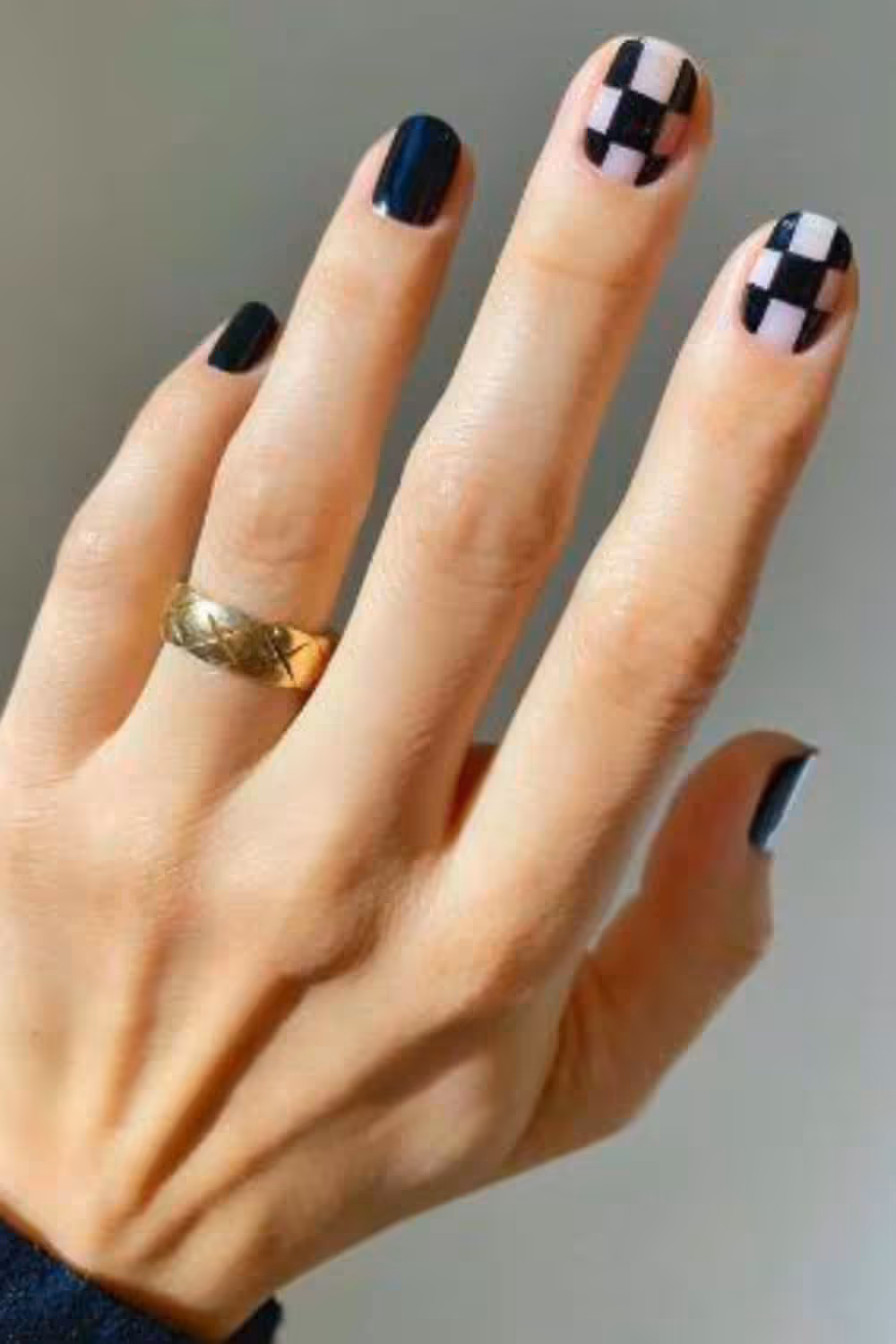 Checkered Nails
