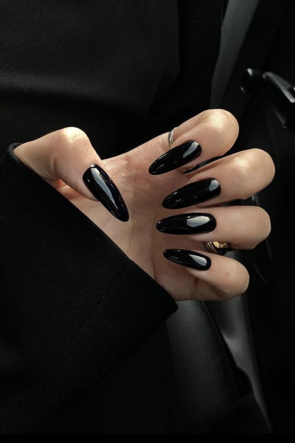 simple black nails ideas
