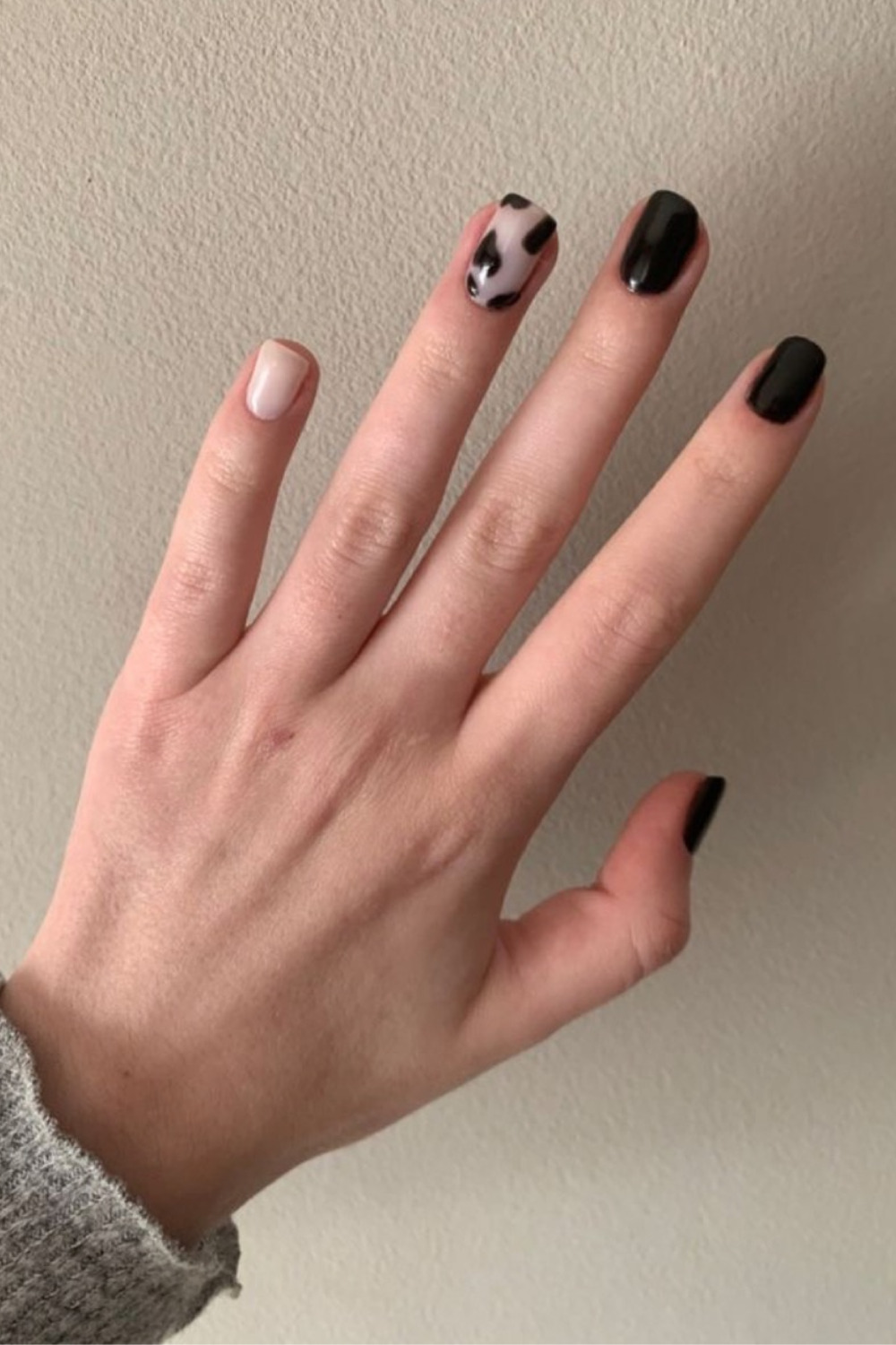 simple black nails ideas